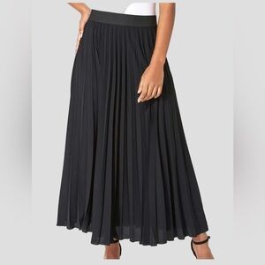 TANJAY Black Pleated Maxi Skirt Size Large